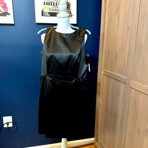 GAP Black Mini Dress with Pockets SZ 12 Lined Back Zip NWT